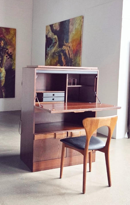 Secrétaire / Bar des années 70