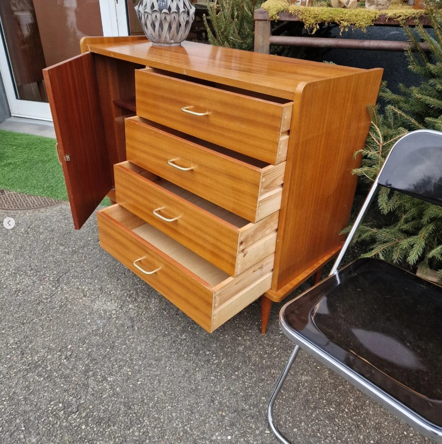 Meuble de rangement / commode des années 50