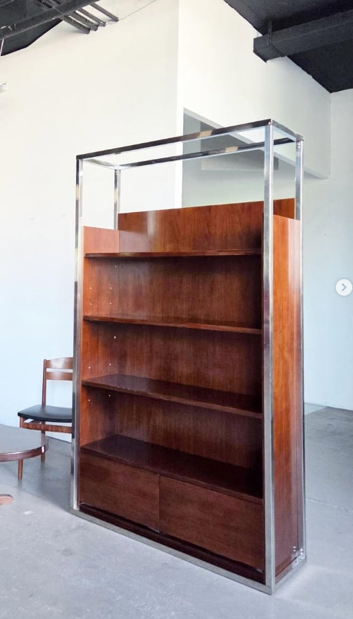 Élégante bibliothèque vintage