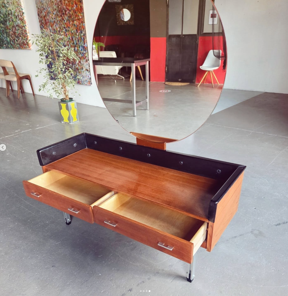 Coiffeuse scandinave