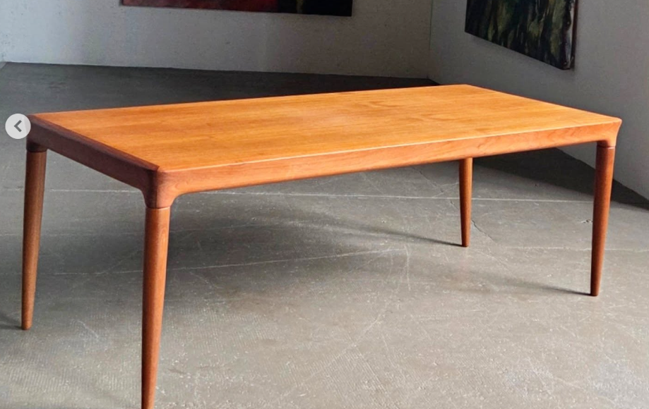 Table basse par Johannes Andersen🤍