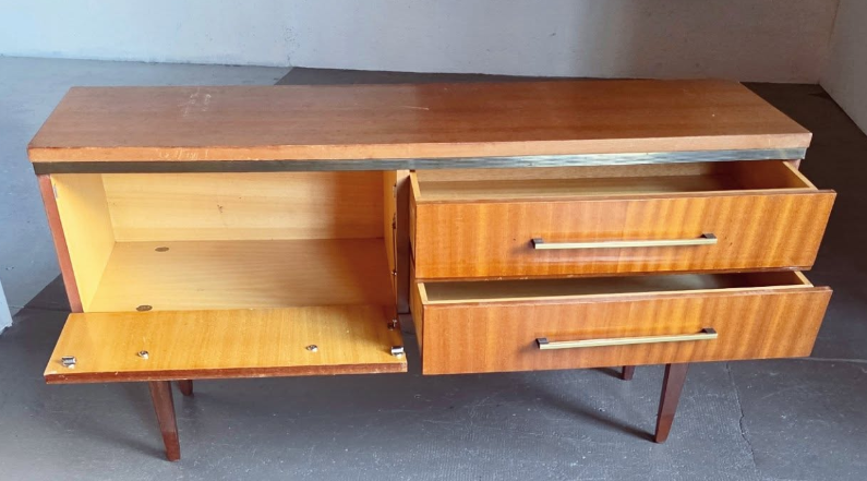 Petit buffet / Meuble d'entrée