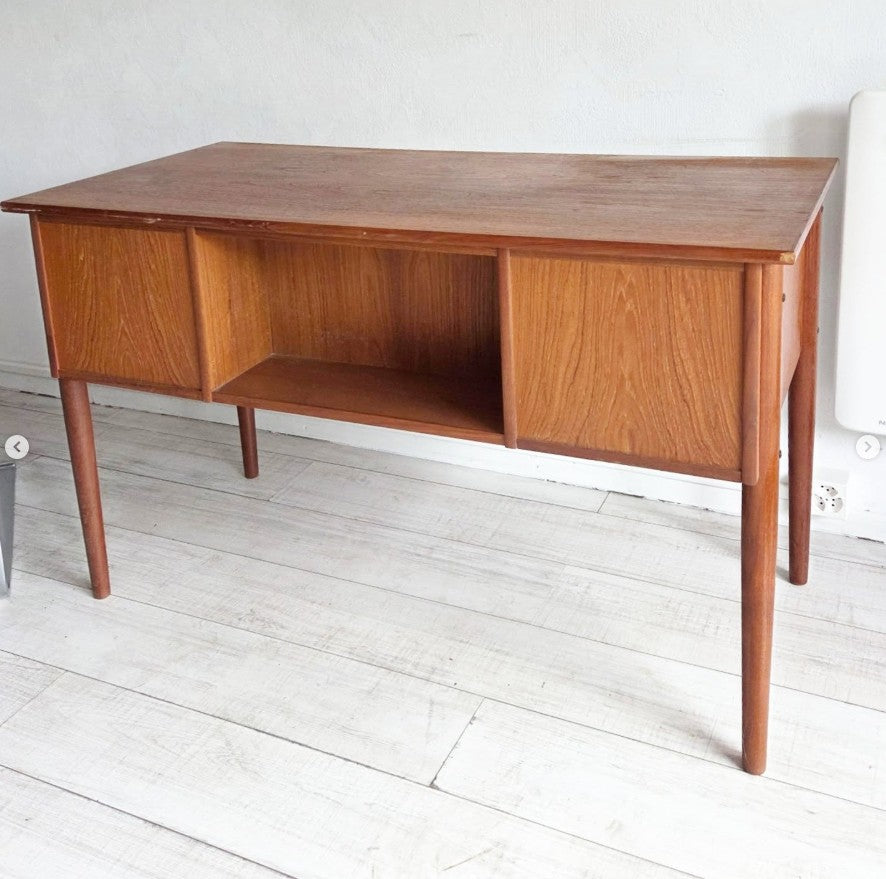 Bureau danois des années 60