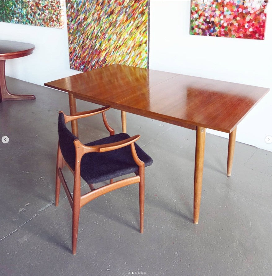 Table scandinave en teck