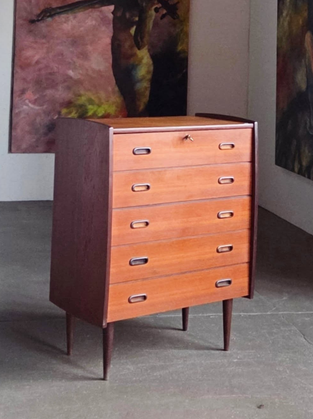 Commode danoise Teck