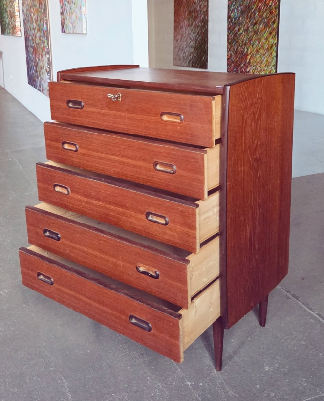 Commode danoise Teck