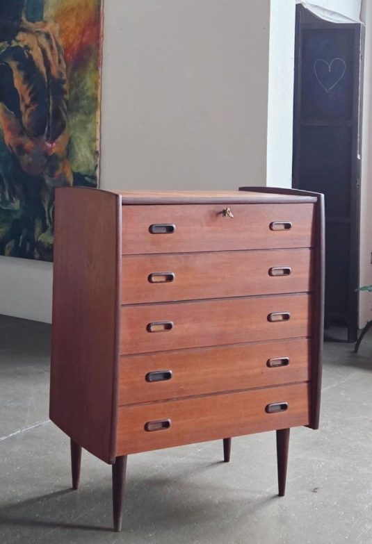 Commode danoise Teck