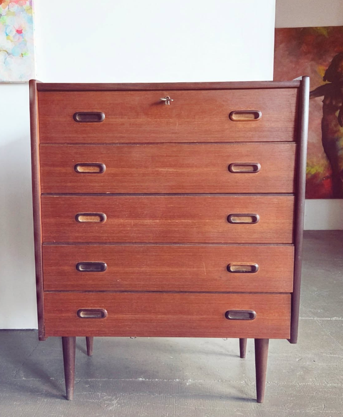 Commode danoise Teck