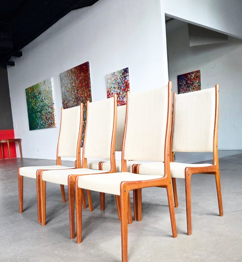 6 chaises Johannes Andersen