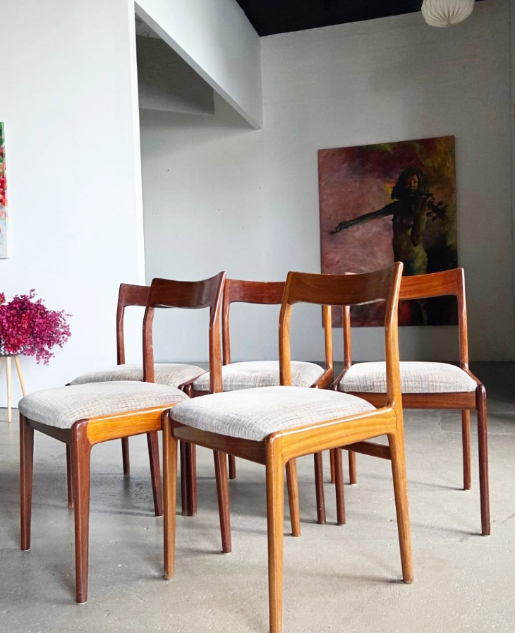 Lot de 5 chaises scandinaves