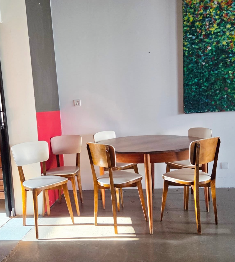 Lot des 6 chaises bistrot Baumann