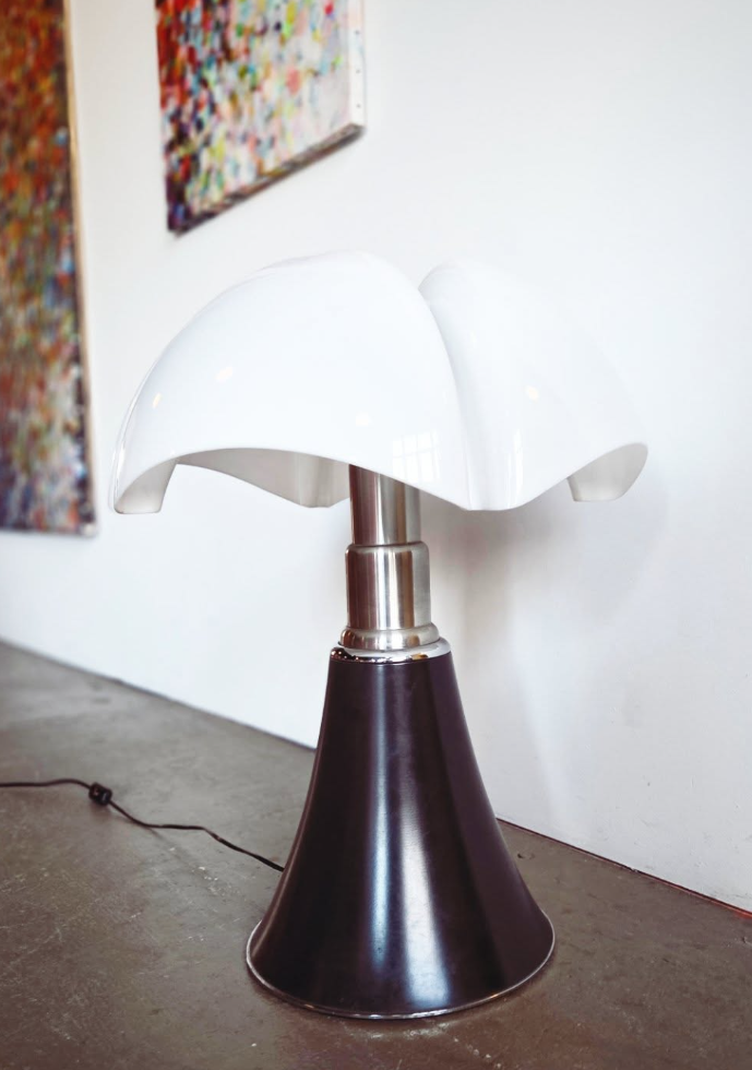 Lampe Pipistrello par Gae Aulenti pour Martinelli Luce