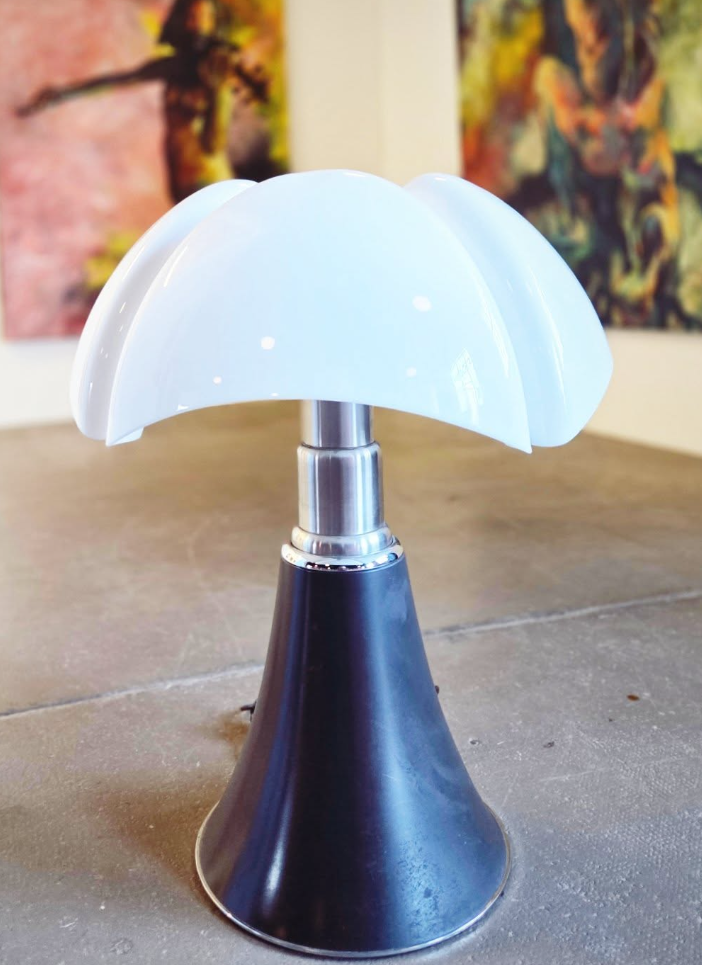Lampe Pipistrello par Gae Aulenti pour Martinelli Luce