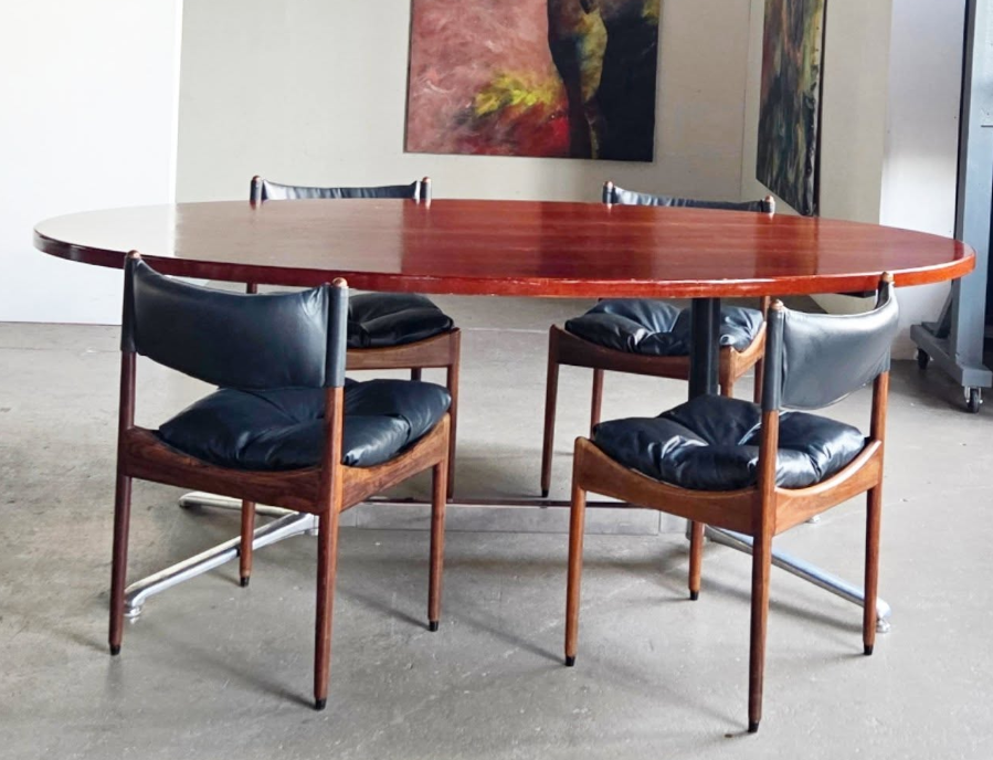 Table conference dans le gout de Charles et Ray Eames