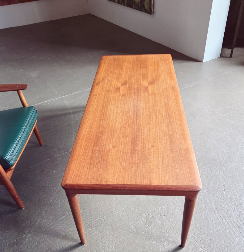 Table basse par Johannes Andersen🤍