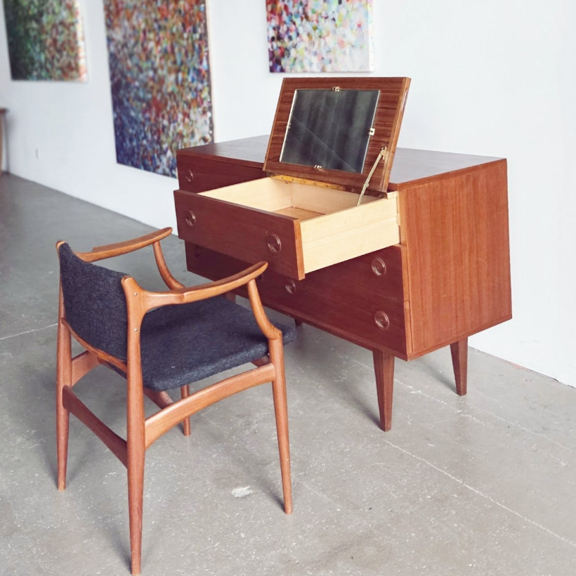 Coiffeuse / Sideboard scandinave Teck