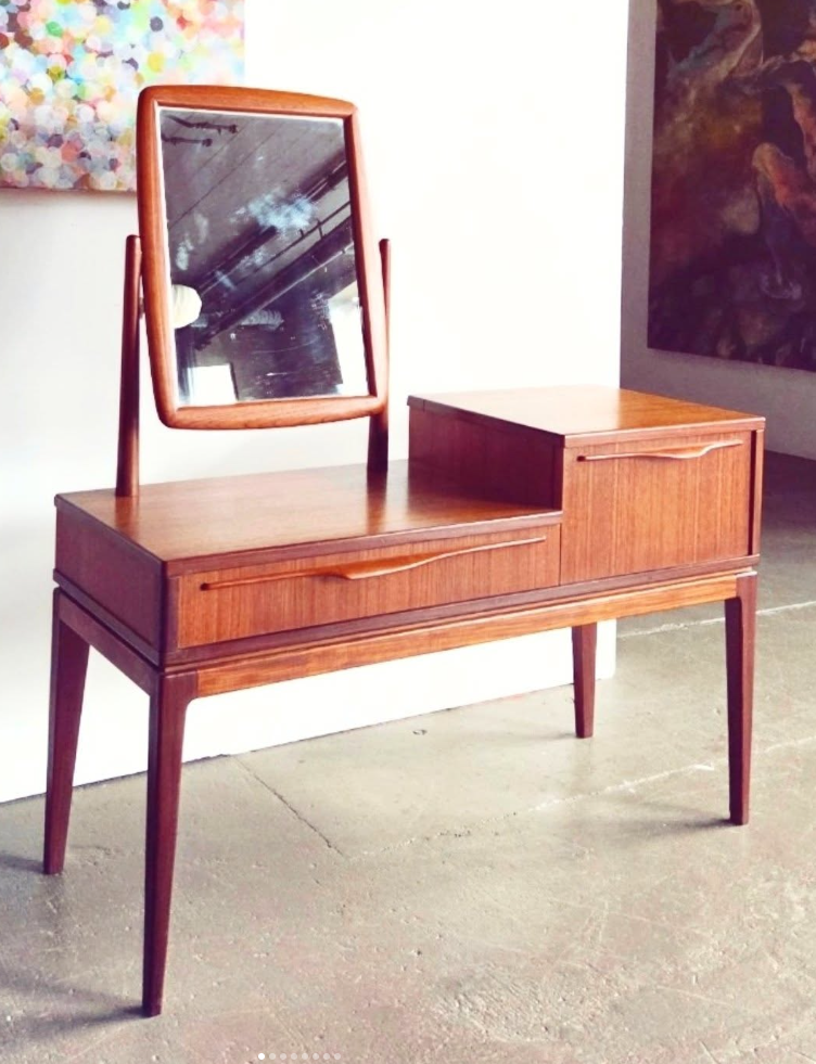 Coiffeuse design scandinave