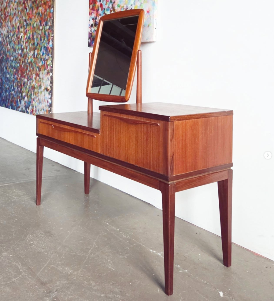 Coiffeuse design scandinave